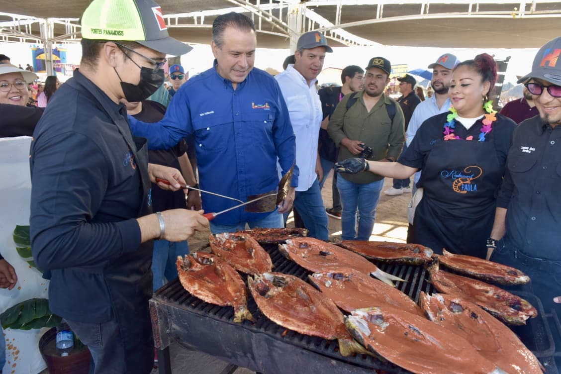 Celebra Toño Astiazarán éxito de la Muestra Gastronómica
del Kino Fest 2025
