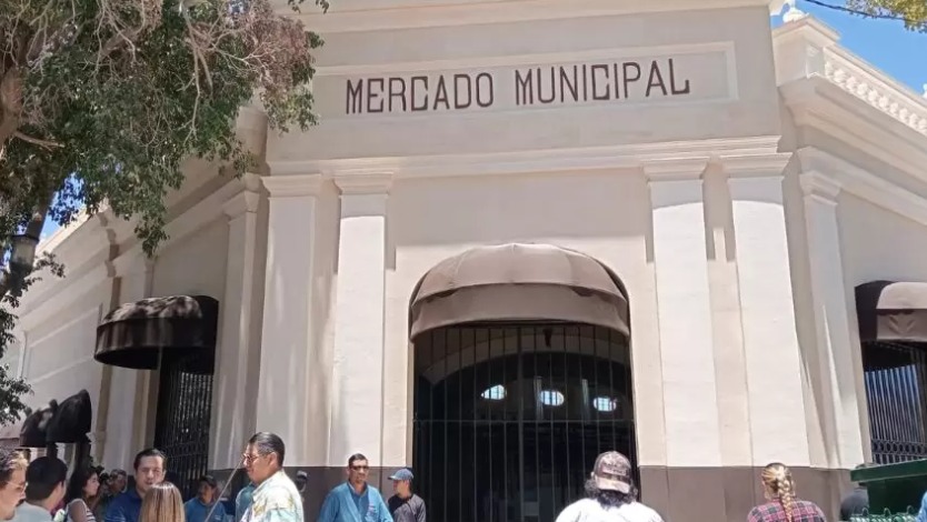 ¡Ahora tendrán sucursal! 10 de 70 locatarios volverán al
Mercado pero también se quedarán en su punto de reubicación
