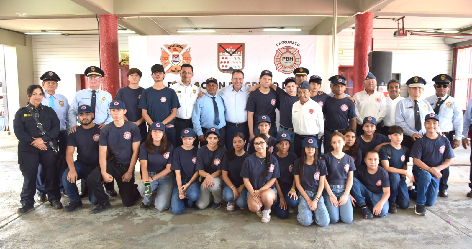 Destaca Toño Astiazarán heroísmo de Bomberos de
Hermosillo en su 79 aniversario