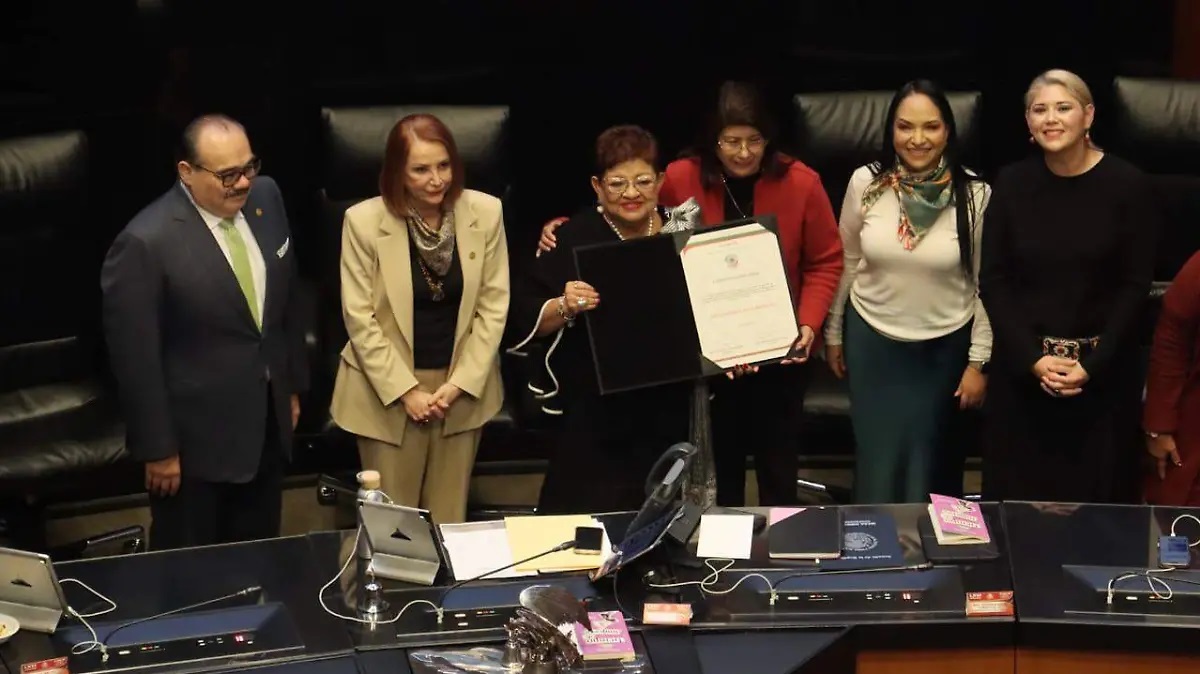 Senado designa a Ernestina Godoy como fiscal General de
la República