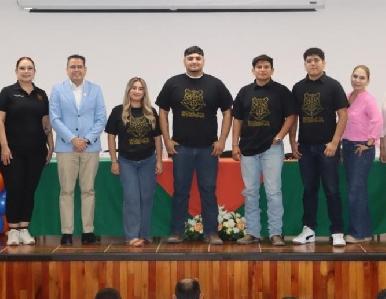 Fomenta Gobierno de Sonora investigación científica y
tecnológica en estudiantes universitarios: Unisierra